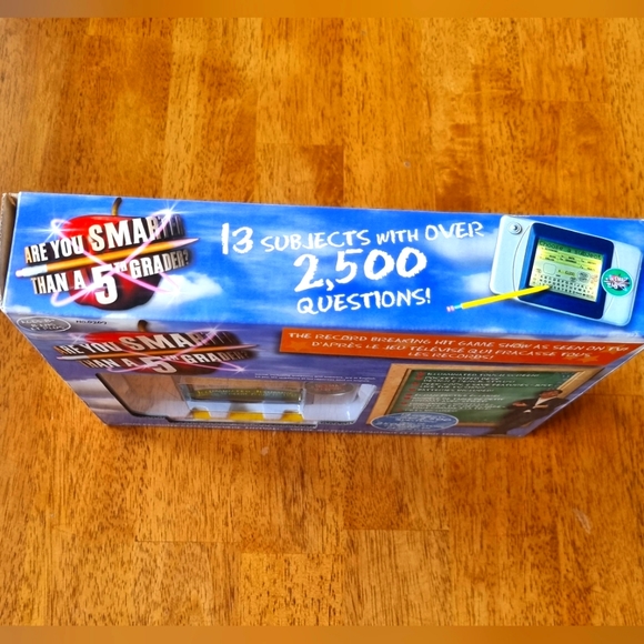 Are You Smarter Than a 5th Grader?  Hand Held Touch Screen Electronic Game NEW - Picture 3 of 6